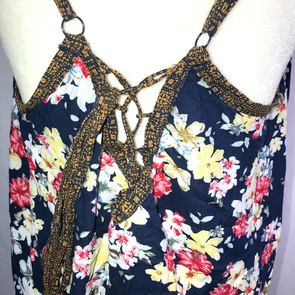 TORRID Plus Size 1 Floral Tank Top Spaghetti Strap - Picture 4 of 6